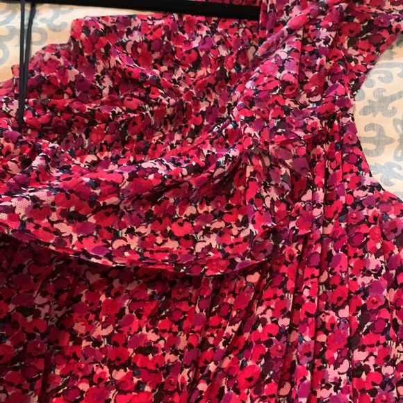 EXPRESS | One Shoulder Pink Floral Top - Picture 6 of 7